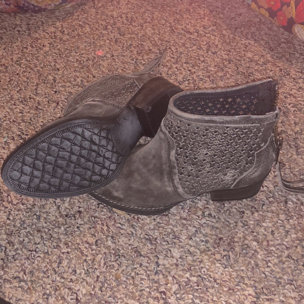 Very Volatile suede booties boutique